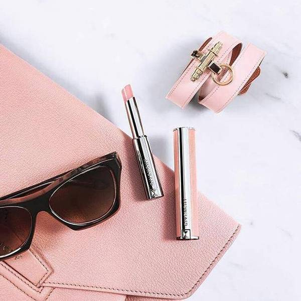 几百块可能买不到好的口红,十支口红够用吗