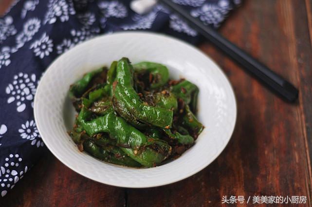 今天这道菜有点重口味,湖南妹子的最爱哦,你敢吃吗