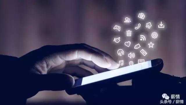 求职季，当智联都靠刷新简历赚外块时，薪情帮你想了个办法