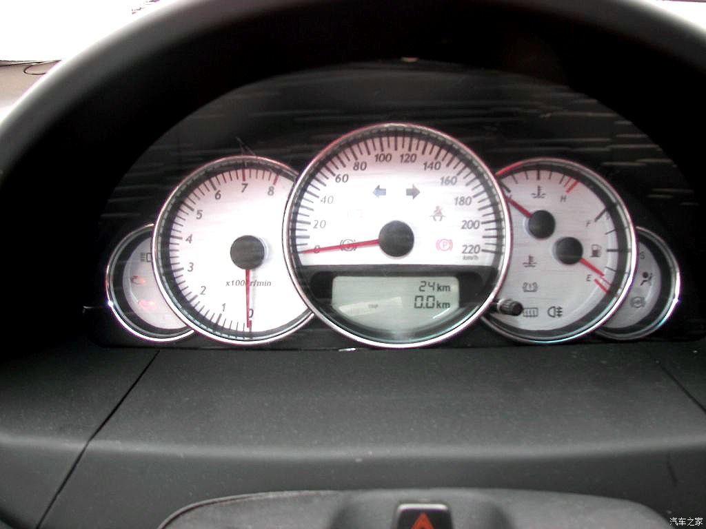 吉利美人豹敞篷跑车1万,吉利美人豹国产跑车