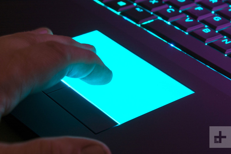 外星人15r3对比17r4有什么区别,17款外星人15r3值得买吗