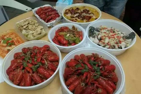 厦门深夜美食小龙虾,厦门小龙虾哪家最出名