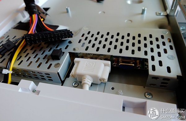 【良心定价的网吧利器,槽点需改进】惠科HKCX320曲面一体机拆机、升级配件及评测