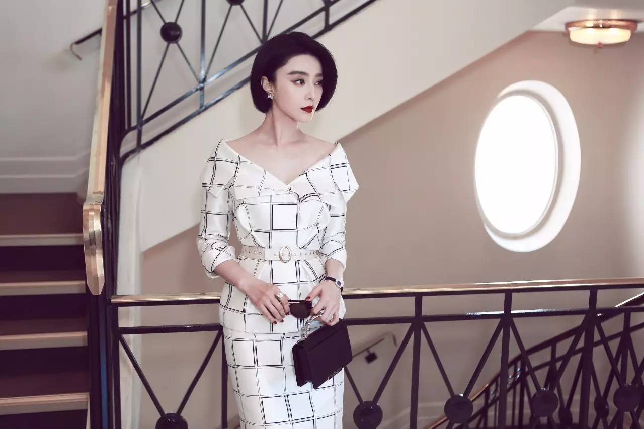 范冰冰踏上戛纳红毯的那一刻,范冰冰最浪漫的戛纳行