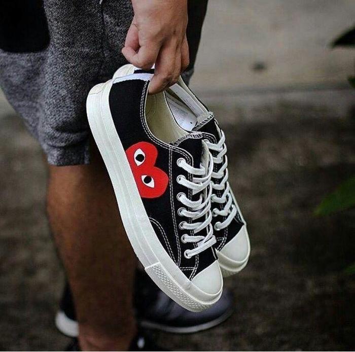 李维斯帆布鞋好还是匡威帆布鞋好,耐克帆布鞋和匡威帆布鞋哪个好穿