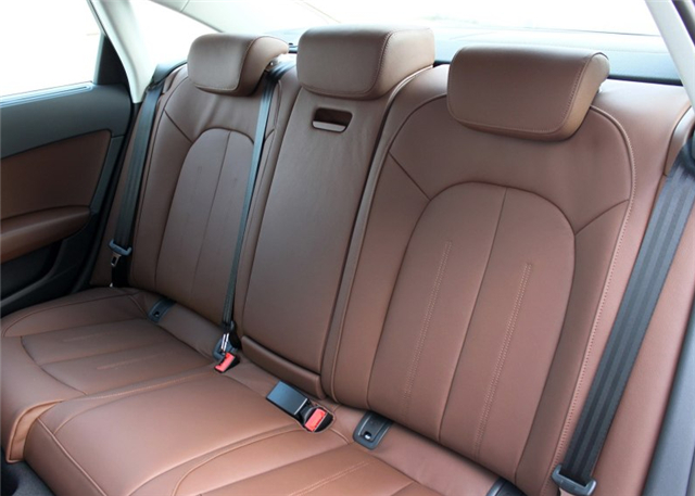 奥迪a6l55tfsiquattro旗舰动感型,奥迪a6l45tfsiquattro尊享致雅型