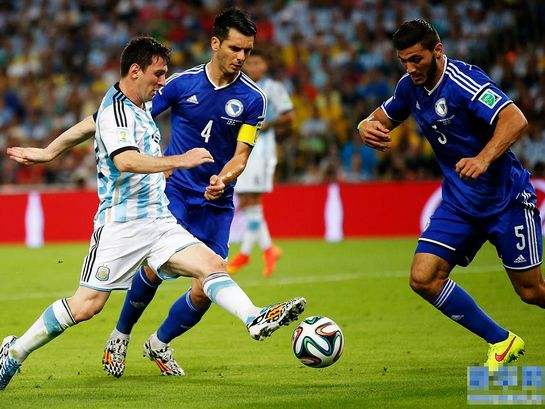 踢足球可以让你跑得更快吗,踢足球可以提高注意力吗