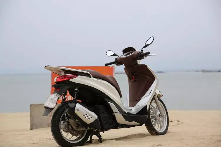 2020款比亚乔medley150liberty,比亚乔liberty150和medley150后挡泥板