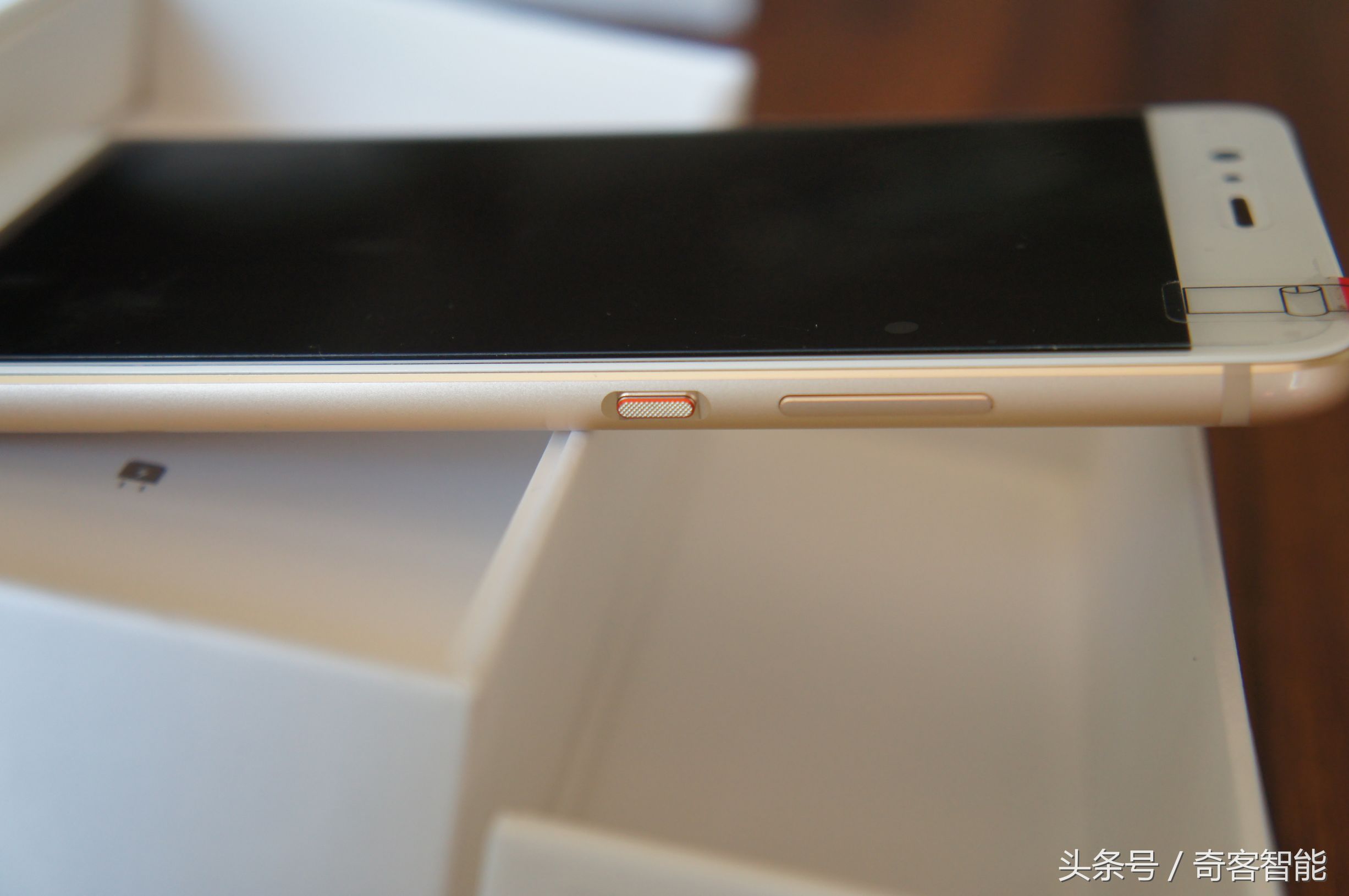 华为p10plus钻雕金,华为p10plus现在还值得买