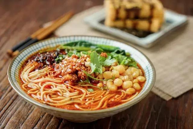 它叫小面,从此没有面敢叫大面