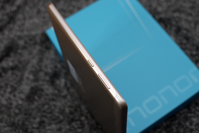 全能的平板小鲜肉，追剧停不下来——荣耀畅玩平板2开箱体验