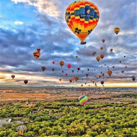 刘诗诗婚礼林依晨,刘诗诗吴奇隆度蜜月