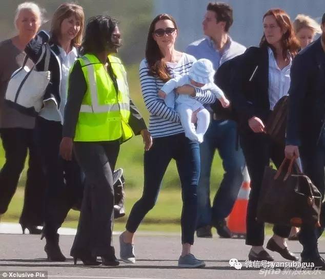 英国小王子被妈训哭,英国小王子被霸凌