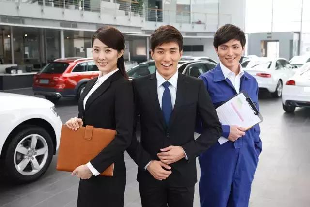 4s店销售卖一台车大概能赚多少钱,奔驰4s店卖一辆车赚多少