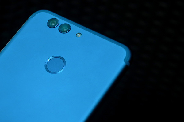 华为自拍美颜神器,华为nova2s发布高颜值更爱自拍