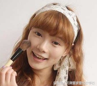 超可爱约会欧美妆容,可爱撩人的妆容