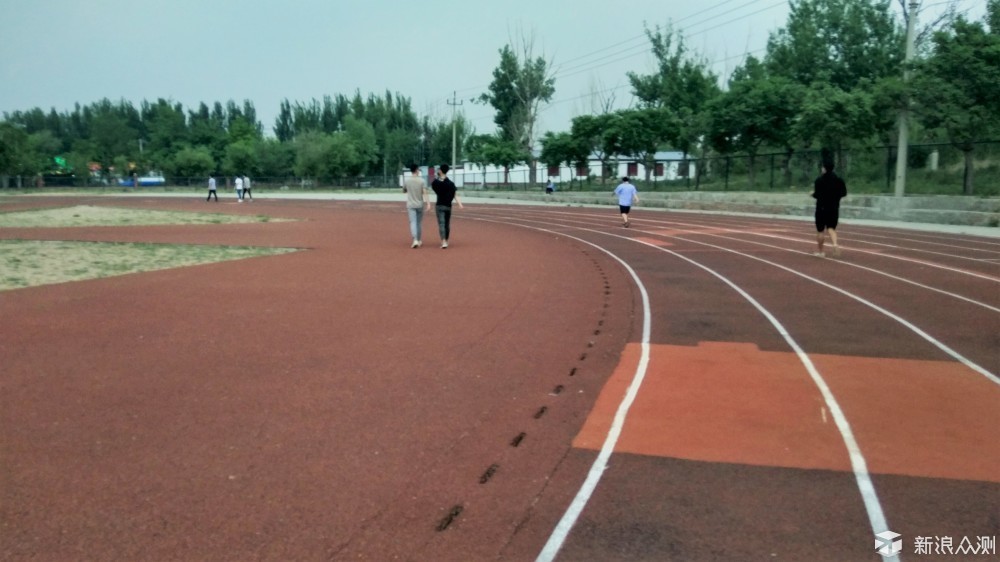 功能丰富全面，运动诚意不足ticwatchs试用体验