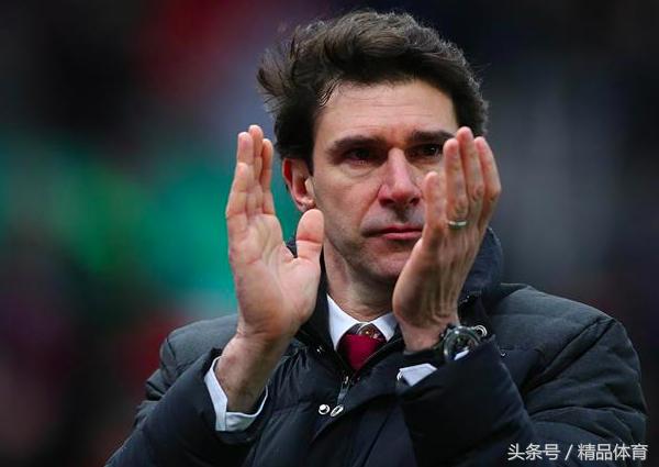 英超降级教练不同命，莫天才苦兮兮告别，穆鸟老乡乐呵呵再战英超