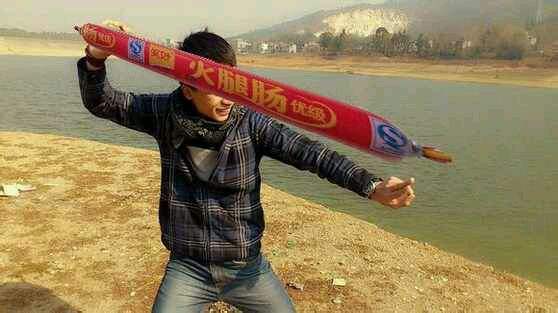 十条笑话:外面传来一个熟悉的声音:“我是你姐夫”