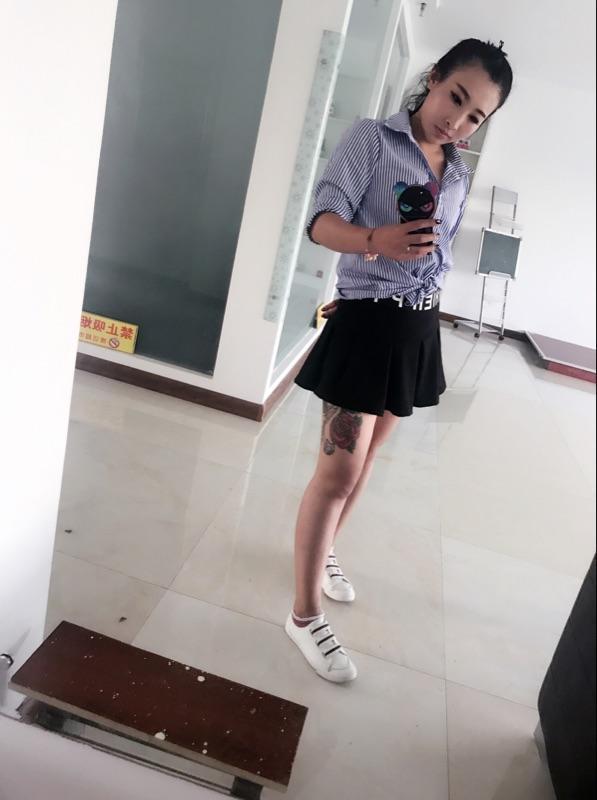 还好里面有个小裤裤，不然还是有点短