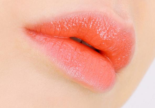 dior魅惑釉唇膏掉色 (dior魅惑釉唇膏真伪)