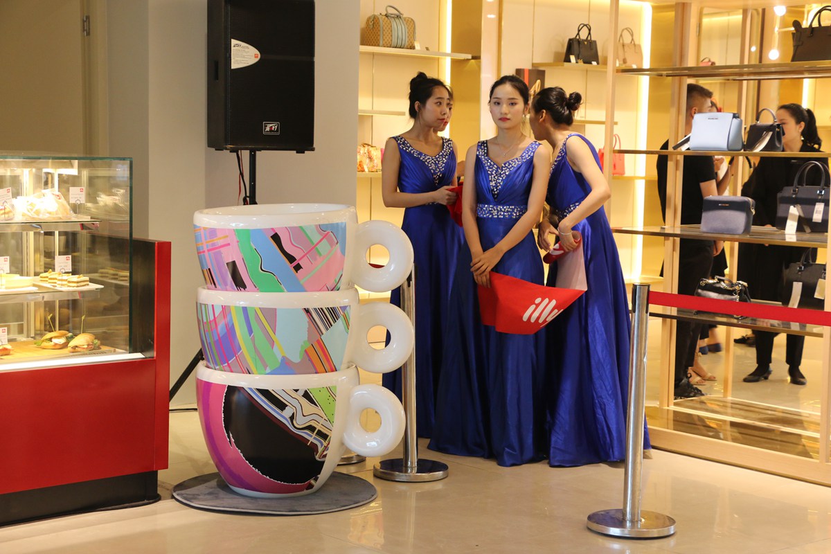 一杯来自意大利国宝级咖啡品牌illy的鸡尾酒咖啡