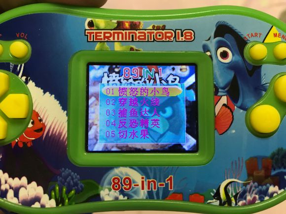 国产换屏游戏机,还记得小时候玩的游戏吗图片