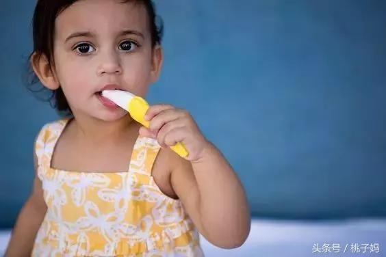 出牙期必备神器,牙胶测评排行榜前十名网红牙胶
