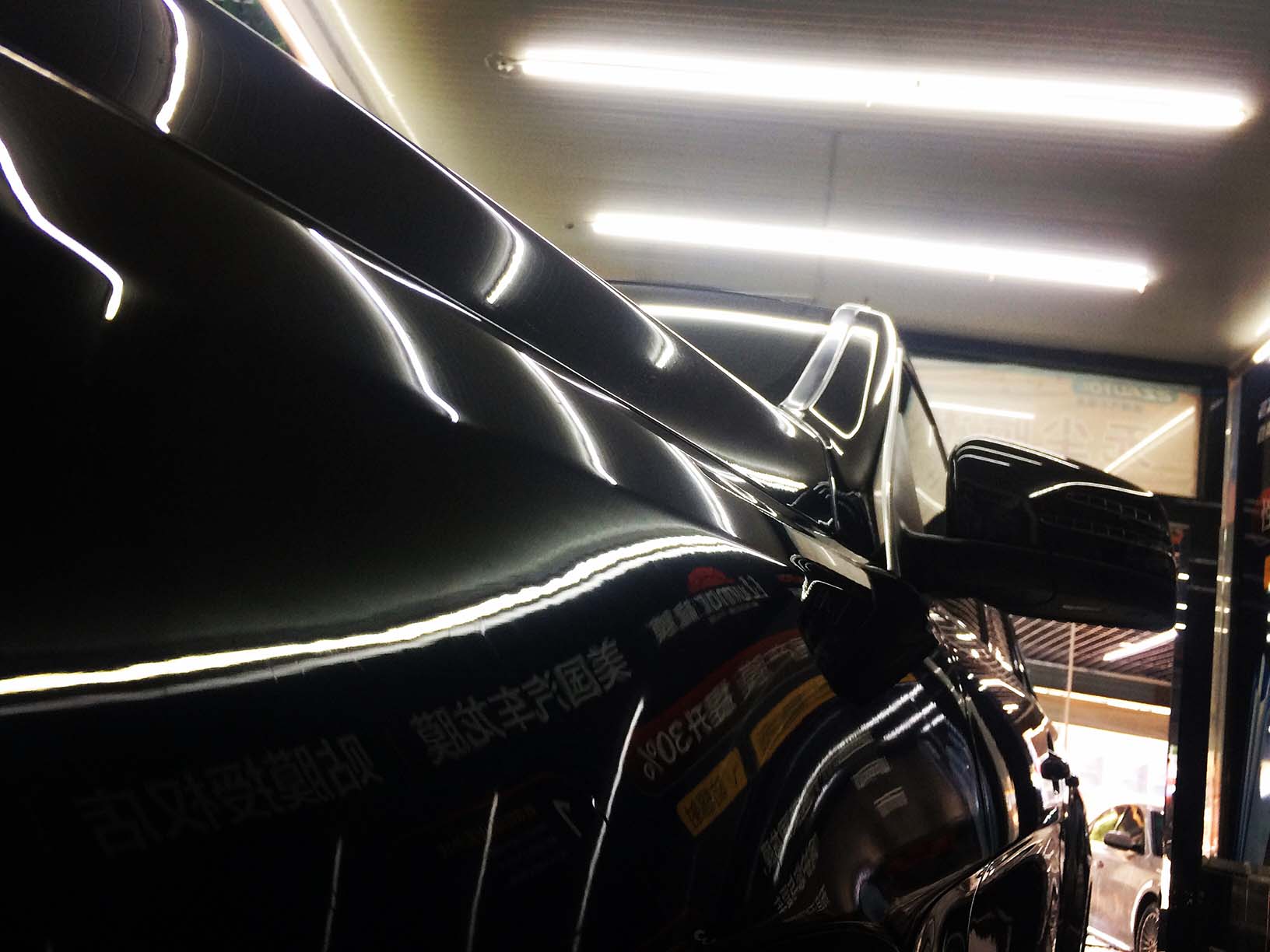 深圳奔驰壹捷X-star镀晶琉晶漆面深度养护