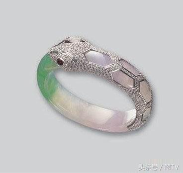 上百万的翡翠手镯摔了咋办,翡翠手镯怎么样才会摔碎