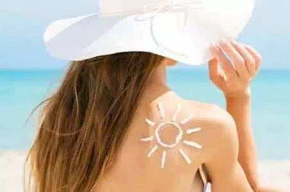 军训晒后如何修复美白,晒后修复美白乳液