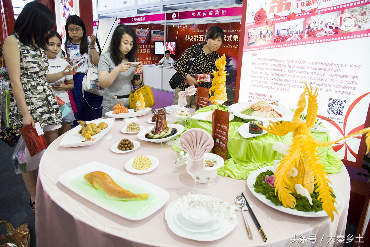 陕西家乡小吃介绍,陕西特产店的美食怎么吃