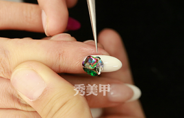 新手贴钻的方法,贴钻怎么贴不会掉