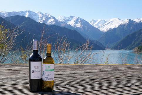 葡萄酒大师赵凤仪发现最爱:尼雅清风桃红配*疆新**美食