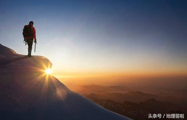 请问你是怎么看待旅游的,你怎么看待旅游业