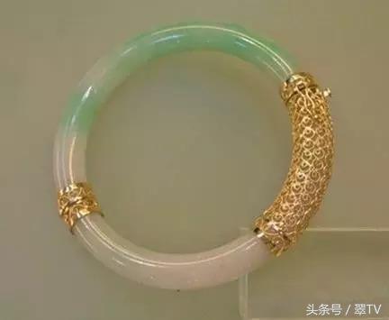 翡翠手镯不小心摔断了,怎样修复翡翠手镯裂纹