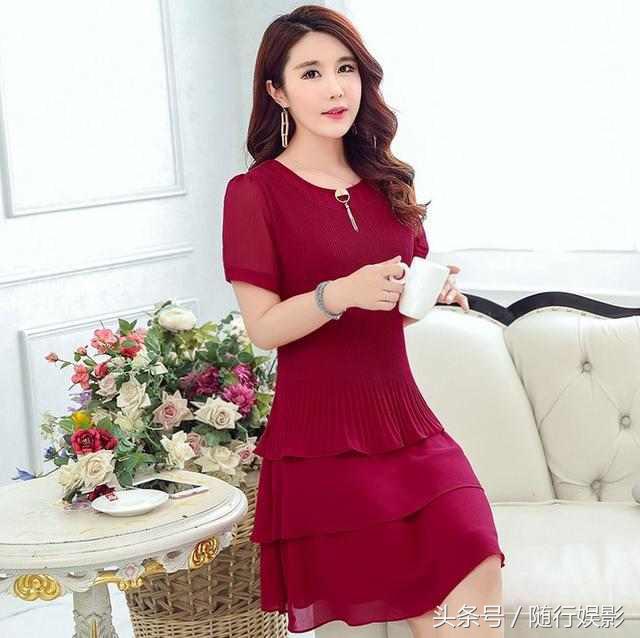 搭配气质款连衣裙的平底鞋,春碎花连衣裙长裙配平底鞋