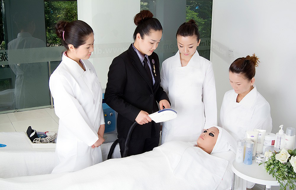 深圳新时代美容美发培训学校在哪,深圳新时代美容美发学校