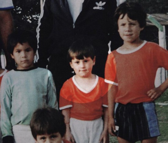 他不仅改变了自己的侏儒命运，还成就了世界足坛的一个传说