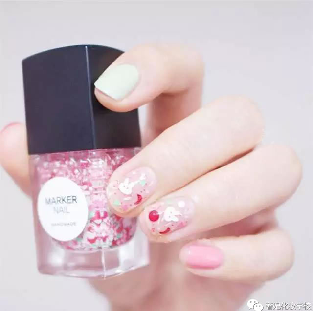 二十款超好看的美甲,超好看的四款美甲