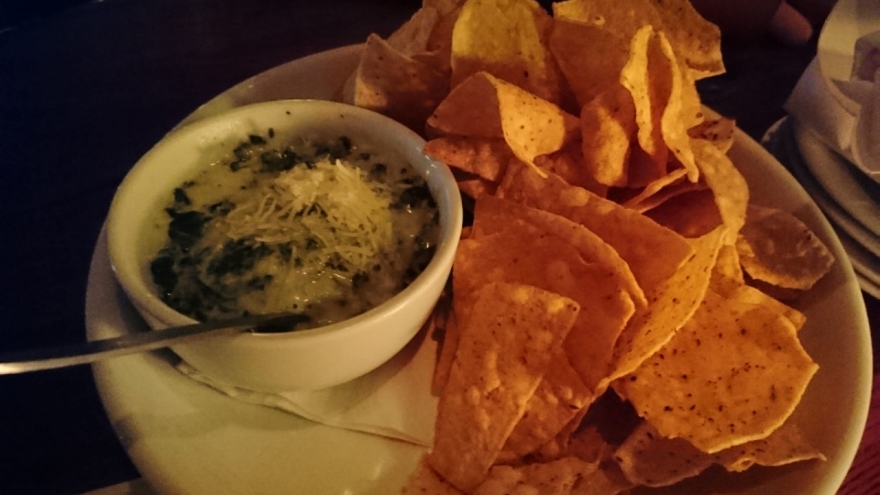 索尼xperia1iii对比三星s21u,小内存