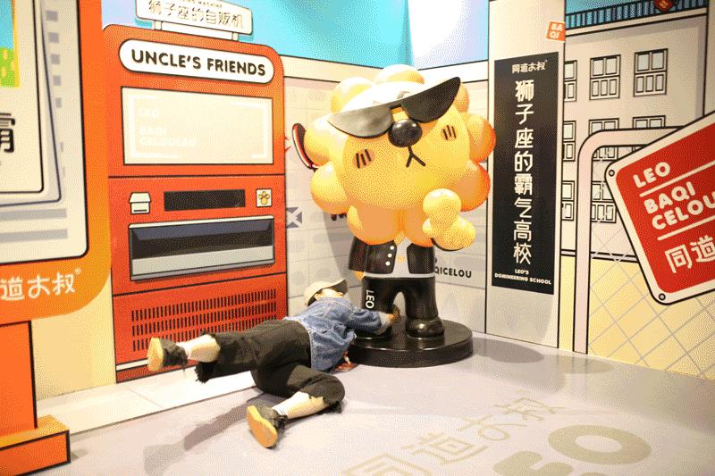 能把一条柴犬请来当服务员，也只有杭州这家新晋网红商场了吧……这波刷卡5折攻略，你一定收好！