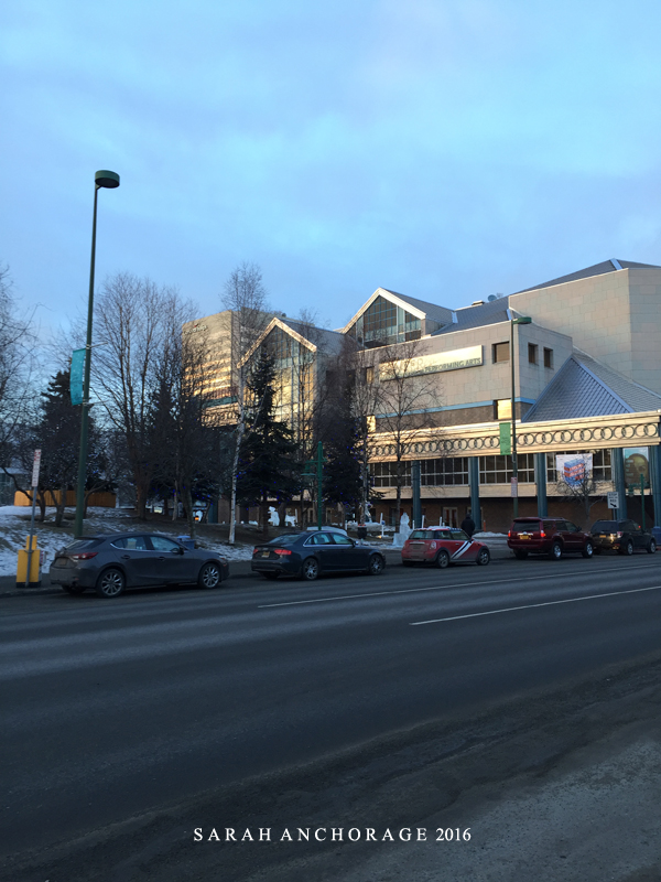 为了这束光，我们一路向北追逐而至...