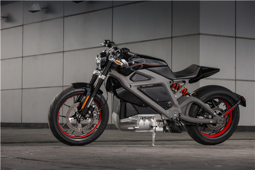 哈雷livewire试驾视频,哈雷新车livewire评测