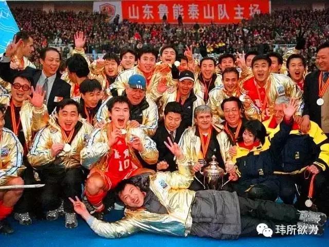 双冠王巅峰之战,桑特拉奇双冠王