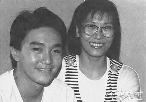 周星驰身价过百亿,周星驰一年赚几亿