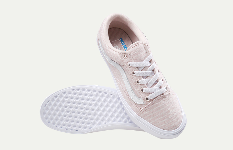 鞋柜必备这4双小白鞋百搭又时髦,鞋柜必备百搭又白菜的鞋