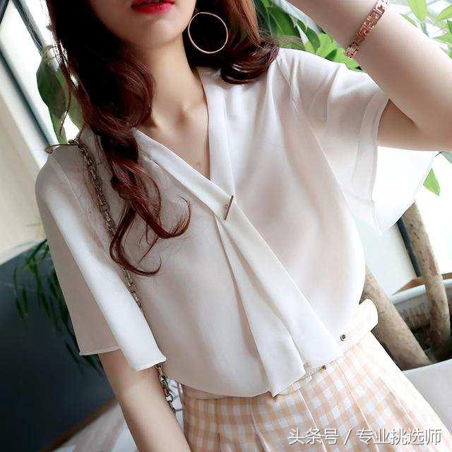 长袖雪纺衫上衣碎花时尚荷叶边,方领碎花雪纺衫荷叶边绑带短袖