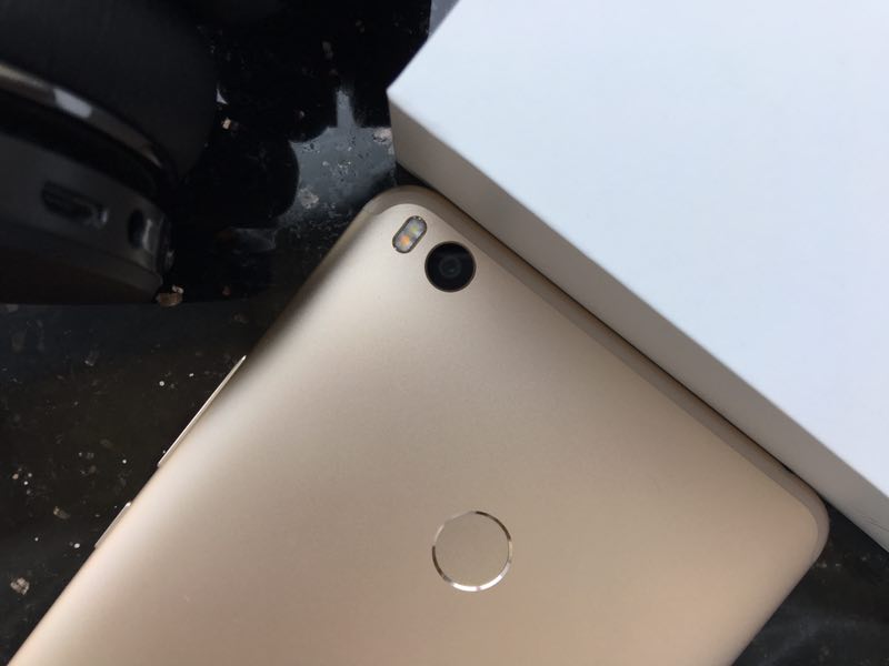 小米max2优点与缺点,小米max2最大屏幕