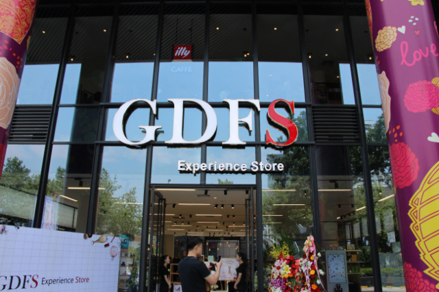 商品价格品质对标迪拜机场免税店杭州商场有一家超诱惑的免税店